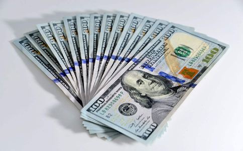 CCI指标的底、顶背离一般是出现在什么哪个区域?